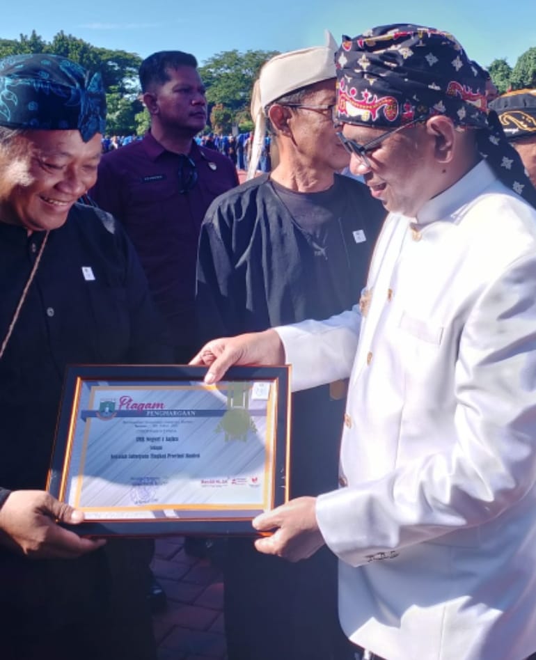 Keren! SMKN 1 Sajira Raih Penghargaan Adiwiyata Juara 1 Tingkat Provinsi